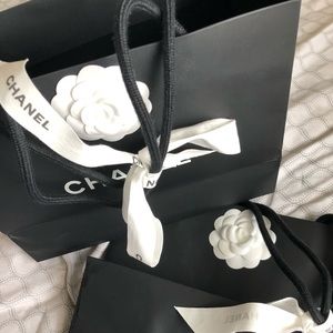 2 chanel paper bag